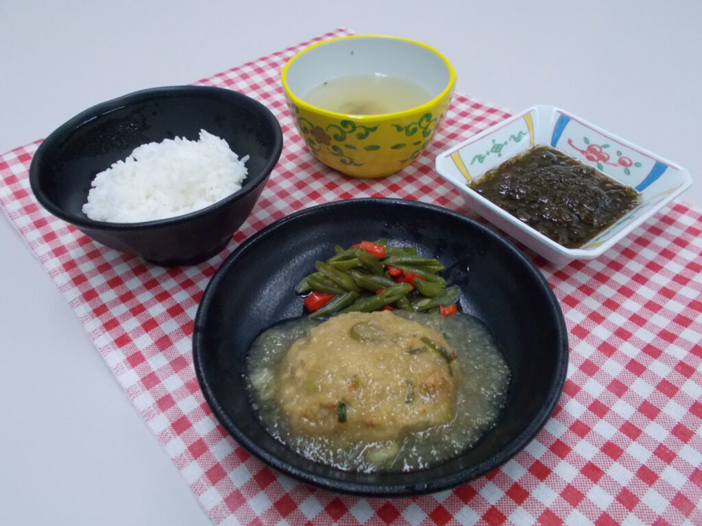 昼食 和風おろしハンバーグ 白身魚の葱ソース 選択食 北野よろこび苑